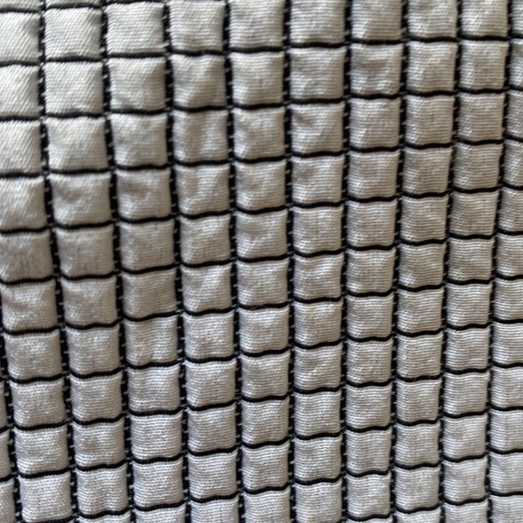 3.1 Phillip Lim Flat Front Trousers with quilted pattern Size 2 - Picture 7 of 12